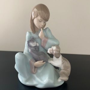 Lladro #5640 “Cat Nap”